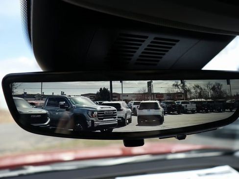 New 2025 Buick Envision Avenir image 25