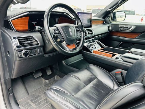 Used 2019 Lincoln Navigator Reserve AWD/4WD image 20
