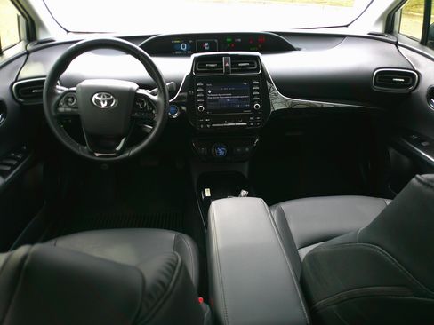 Used 2022 Toyota Prius image 30