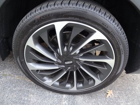 Certified 2024 Lincoln Aviator Reserve w/ Equipment Group 201A image 12