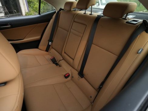 Used 2018 Lexus IS 300 AWD w/ Comfort Package image 23