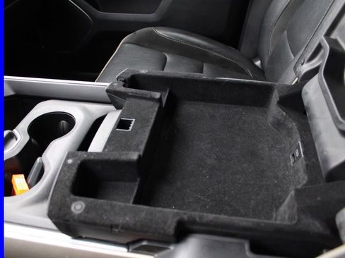 Used 2019 RAM 1500 Laramie AWD/4WD image 41