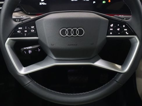 New 2025 Audi Q5 Premium Plus w/ Premium Plus AWD/4WD image 17