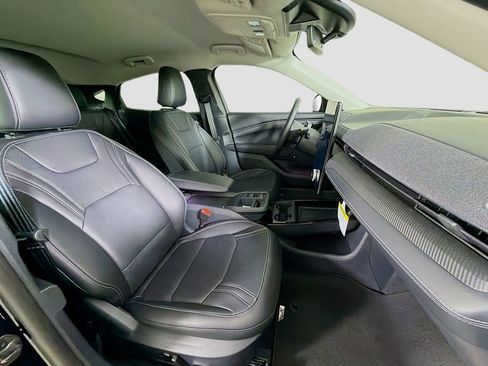 New 2025 Ford Mustang Mach-E Premium image 30