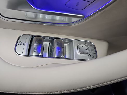 New 2026 Mercedes-Benz GLS 63 AMG 4MATIC image 30