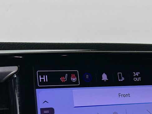 Certified 2024 Chrysler Pacifica Touring-L image 30