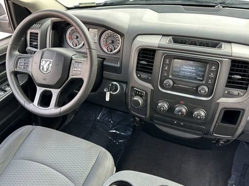 Used 2018 RAM 1500 Express image 17