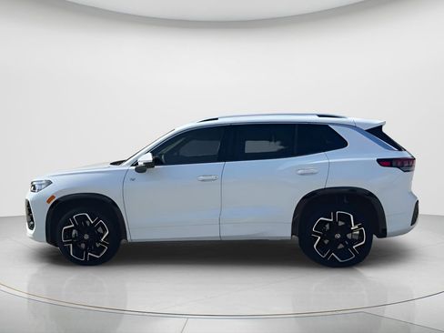 New 2026 Volkswagen Tiguan SEL R-Line image 5