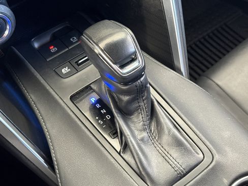 Certified 2023 Toyota Venza Nightshade AWD/4WD image 20