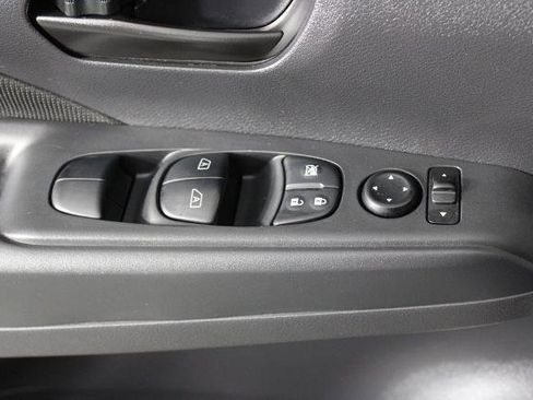 Certified 2024 Nissan Kicks S image 23