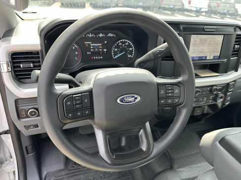 New 2026 Ford F250 XL w/ XL Driver Assist Package RWD image 10