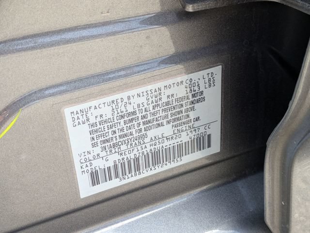 Used 2025 Nissan Sentra SV FWD image 28