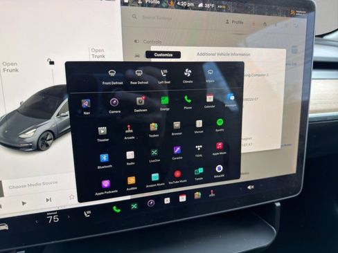 Used 2020 Tesla Model 3 Long Range image 17