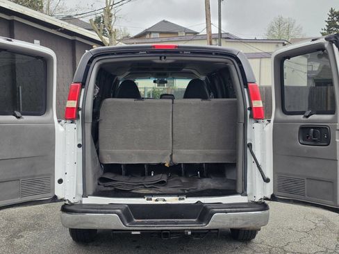 Used 2013 Chevrolet Express 2500 LT w/ LT Preferred Equipment Group image 45