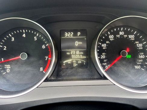Used 2015 Volkswagen Jetta S image 14