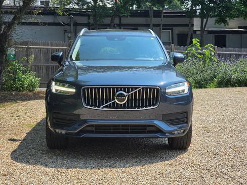 Used 2020 Volvo XC90 T6 Momentum w/ Protection Package Premier AWD/4WD image 2