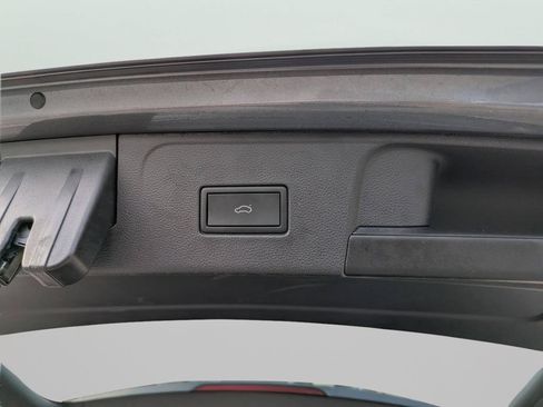 Used 2023 Volkswagen Atlas SEL AWD/4WD image 10