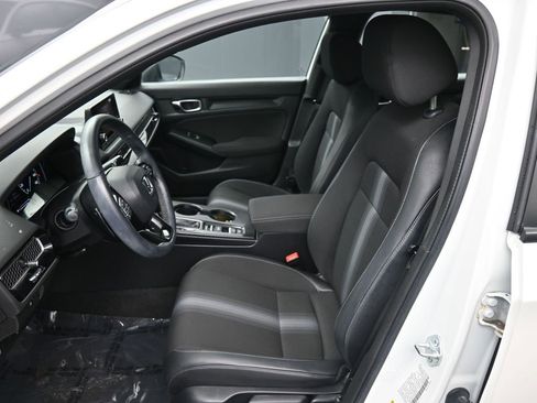 Used 2023 Honda Civic Sport image 18