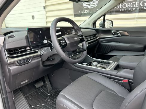 New 2027 Kia Carnival SX w/ Dark Edition Package FWD image 10