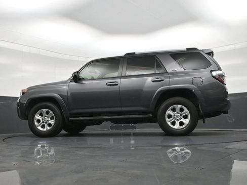 Used 2022 Toyota 4Runner SR5 RWD image 24