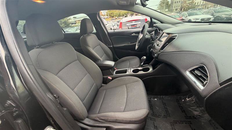 Used 2019 Chevrolet Cruze LS w/ LS Convenience Package FWD image 7