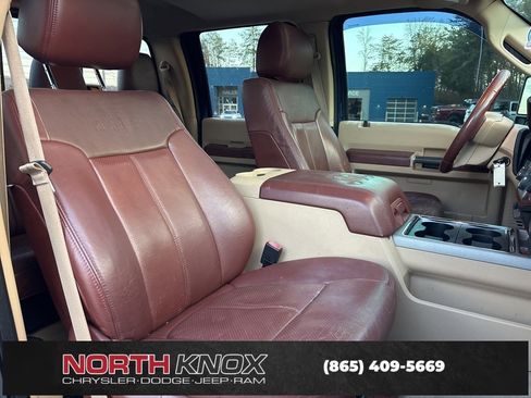 Used 2014 Ford F250 King Ranch w/ King Ranch w/Chrome Package image 13