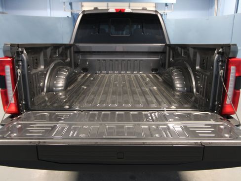 New 2026 Ford F250 Lariat w/ Lariat Premium Package image 33