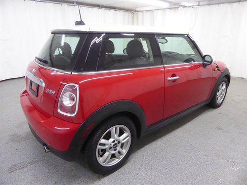 Used 2012 MINI Cooper Hardtop image 7
