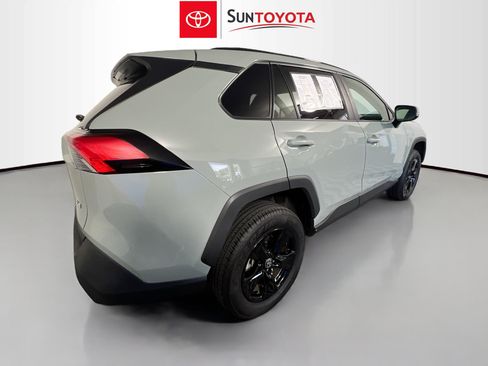 Used 2023 Toyota RAV4 XLE FWD image 4