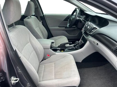 Used 2015 Honda Accord EX image 16