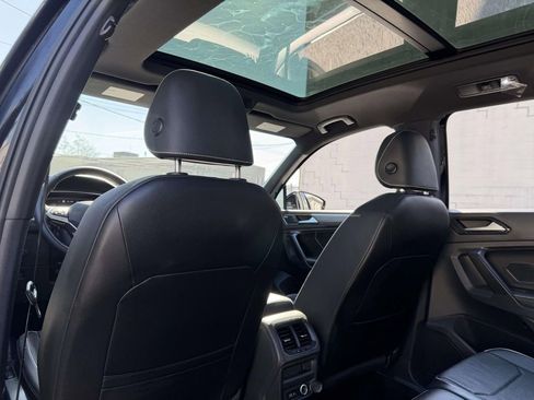 Used 2023 Volkswagen Tiguan SEL R-Line image 19