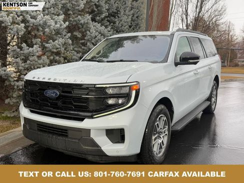 Used 2025 Ford Expedition Max Active AWD/4WD image 3