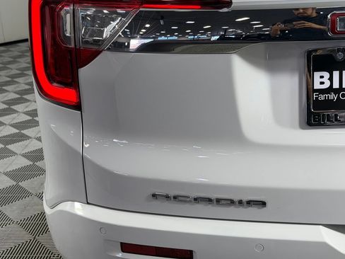 Used 2023 GMC Acadia Denali AWD/4WD image 12