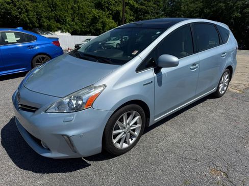 Used 2012 Toyota Prius V Five FWD image 1