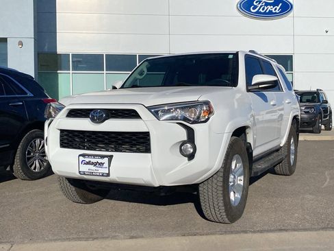 Used 2016 Toyota 4Runner image 14
