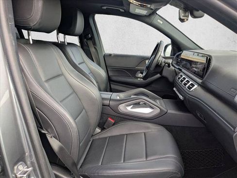 Used 2021 Mercedes-Benz GLS 450 4MATIC image 17