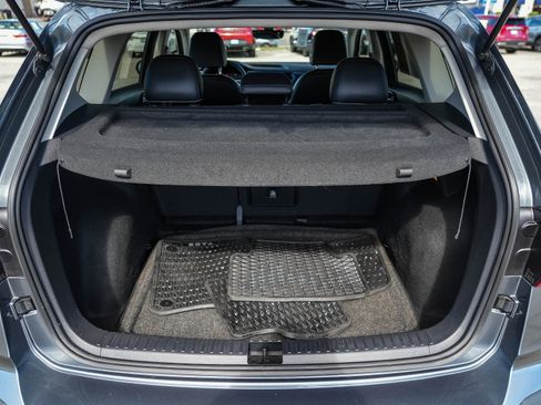 Used 2023 Volkswagen Taos SE image 28