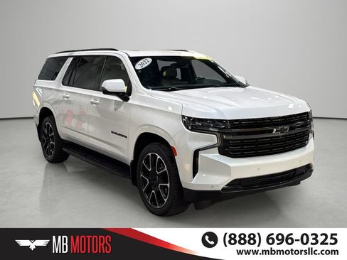 Used 2022 Chevrolet Suburban RST w/ Sport Performance Package AWD/4WD image 6