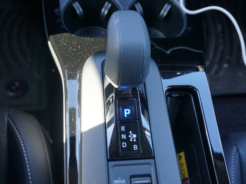 Used 2024 Toyota Prius XLE image 10