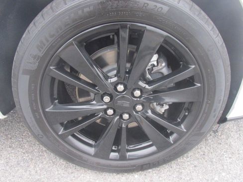 Used 2023 Cadillac XT6 Premium Luxury w/ Technology Package image 69