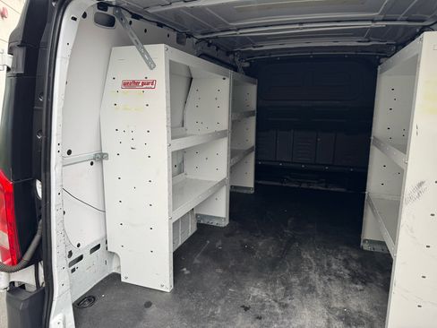 Used 2016 Mercedes-Benz Metris image 24