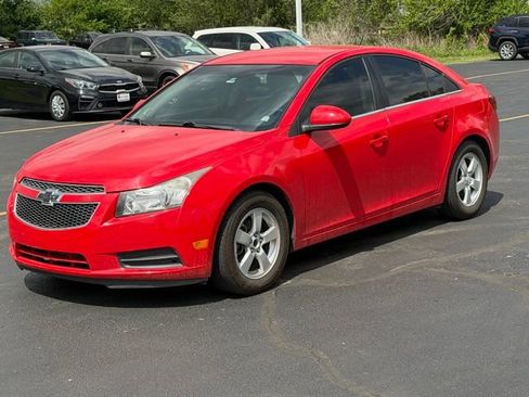 Used 2014 Chevrolet Cruze LT FWD image 3