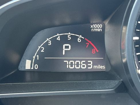 Used 2018 MAZDA MAZDA3 Sport image 29