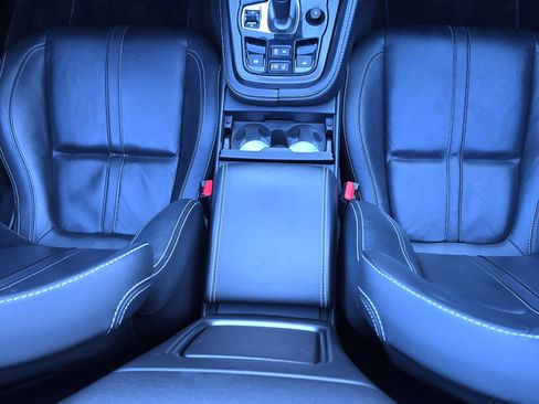 Used 2016 Jaguar F-TYPE R image 73