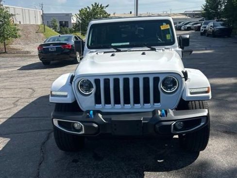 Used 2023 Jeep Wrangler Unlimited Sahara w/ Cold Weather Group AWD/4WD image 2