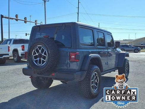 Certified 2025 Jeep Wrangler Unlimited Rubicon w/ Convenience Group AWD/4WD image 21
