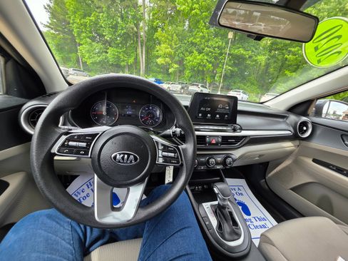 Used 2020 Kia Forte LXS FWD image 20