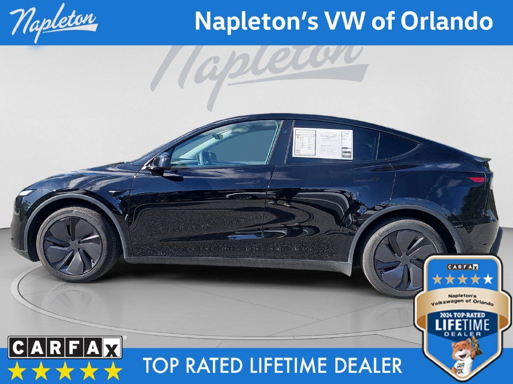 Used 2026 Tesla Model Y 2WD image 2