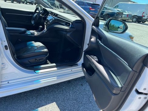 Used 2018 Toyota Camry XSE w/ Driver Assist Package FWD image 33
