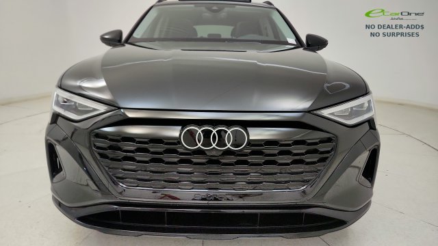 Used 2024 Audi Q8 e-tron Premium AWD/4WD image 26